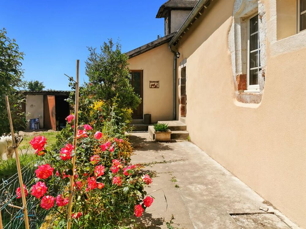 Vente Maison Domaine agricole & équestre de 15 hectares  À proximité de Saint-Amand-Montrond Faverdines