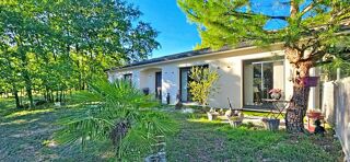 Vente Maison Maison individuelle de type 5, avec piscine sur un terrain de 2788 m² Paussac et saint vivien