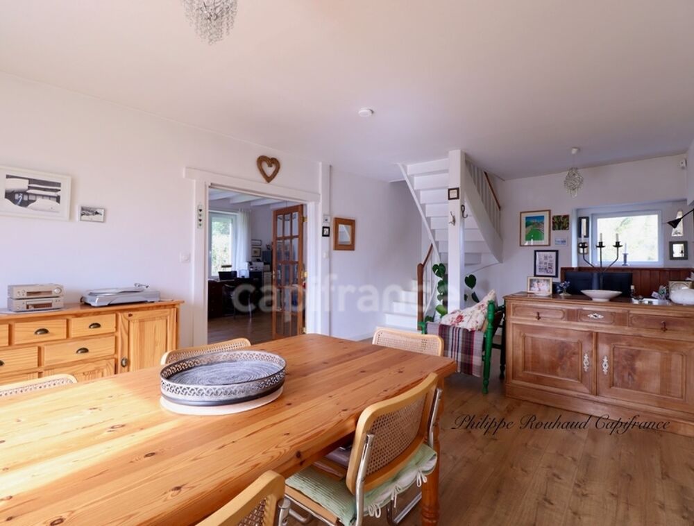Maison à vendre 7 pièces PUY DE SERRE (85)