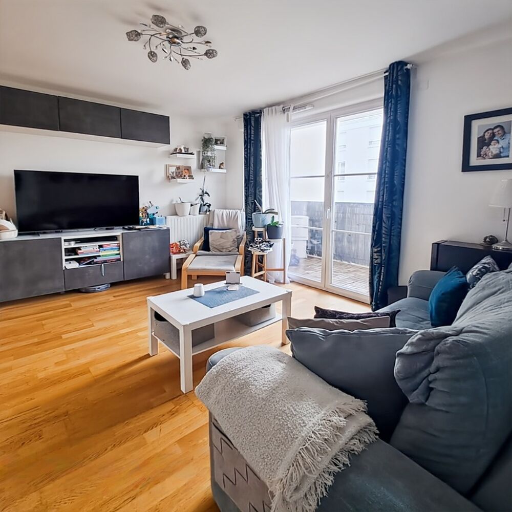 Appartement T4 à vendre, 4 pièces, 1 balcon, 1 parking en sous-sol, 1 cave, accès PMR - PLAISIR (78370)
