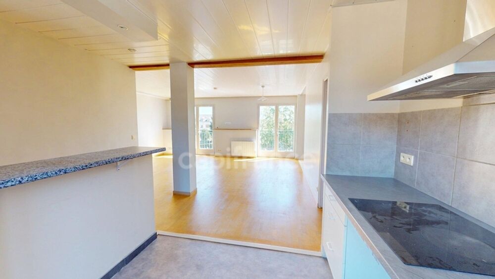 F3 de 72 m² à Corbeil-Essonnes, balcon, cave, RER D