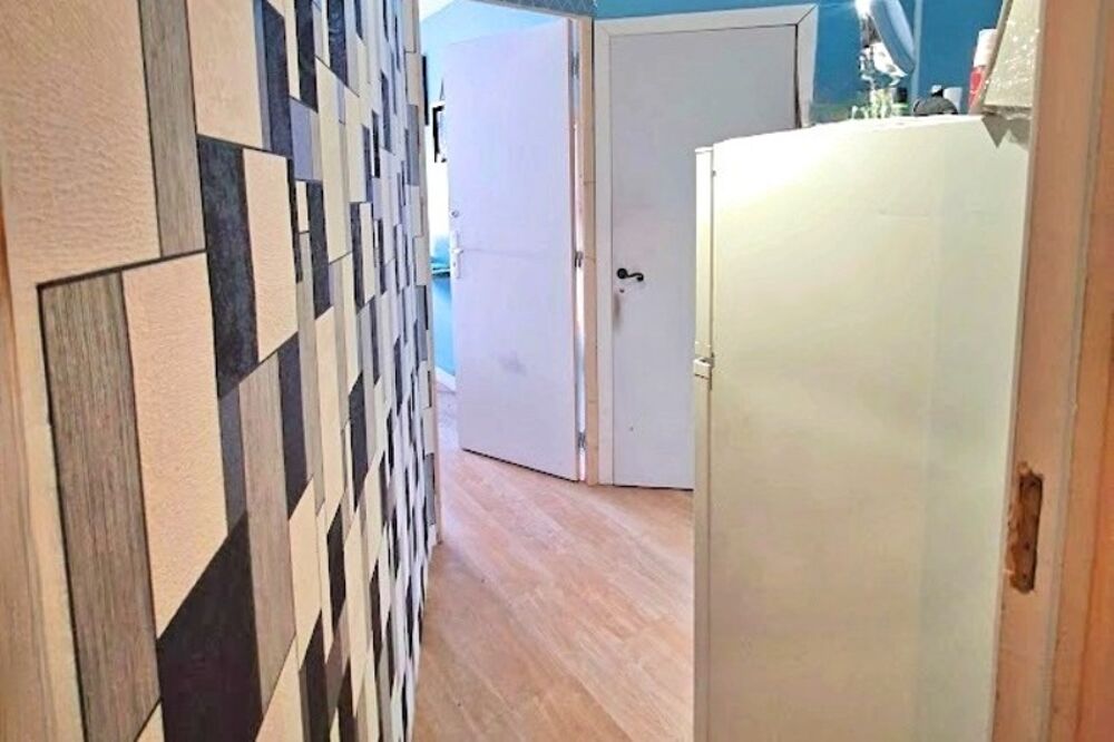 ? Appartement T2 avec cave, box fermé & vue dégagée  5? étage avec ascenseur  Avenue Gallieni  Bondy (93)