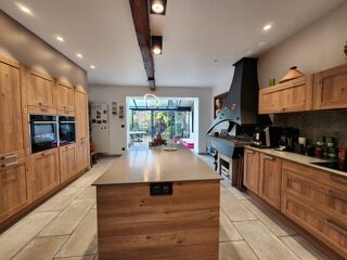  Maison � vendre 9 pi�ces 241 m�