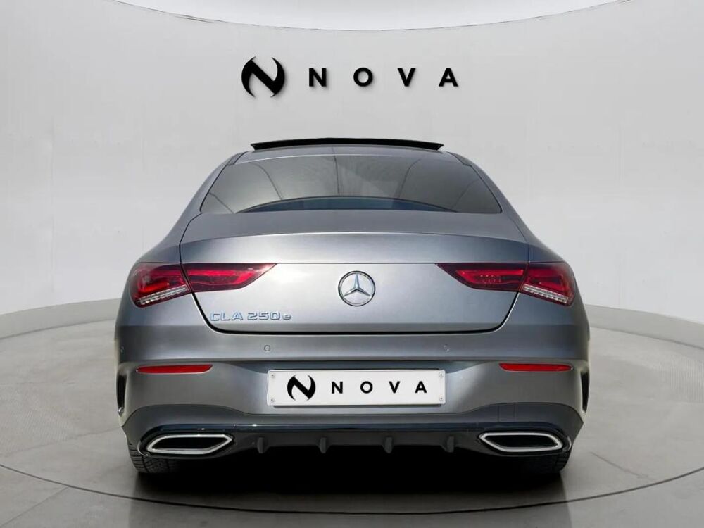 Classe CLA 250 e • AMG Line 218ch Toit ouvrant 2022 occasion 33600 Pessac
