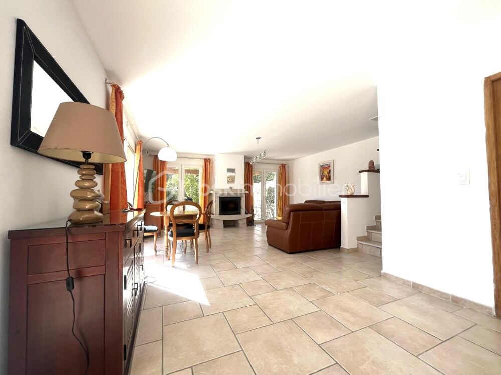 � vendre  Maison Saint-Paul-en-For�t (83440)