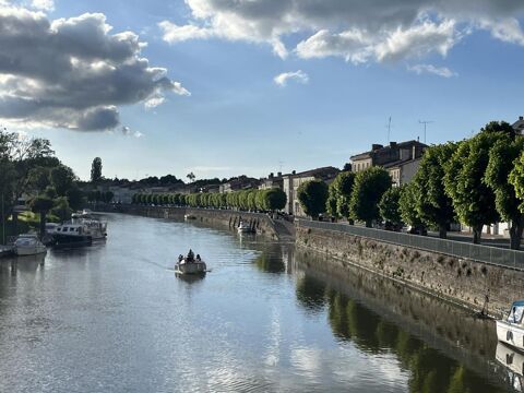   Maison de 160m2  louer sur St Savinien Maison - 5 pice(s) - 160 m