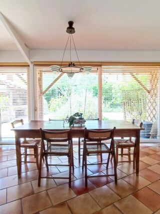  Maison à vendre 12 pièces 278 m²