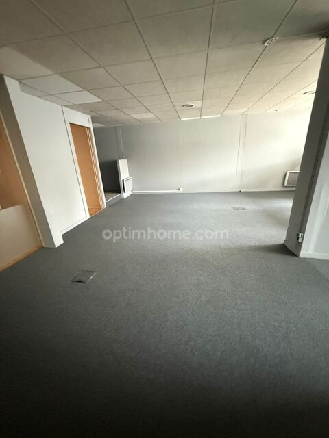 ? Bureaux id&eacute;alement situ&eacute;s � Centre-ville de Saint-Andr&eacute;-de-Cubzac 220000 33240 Saint andre de cubzac