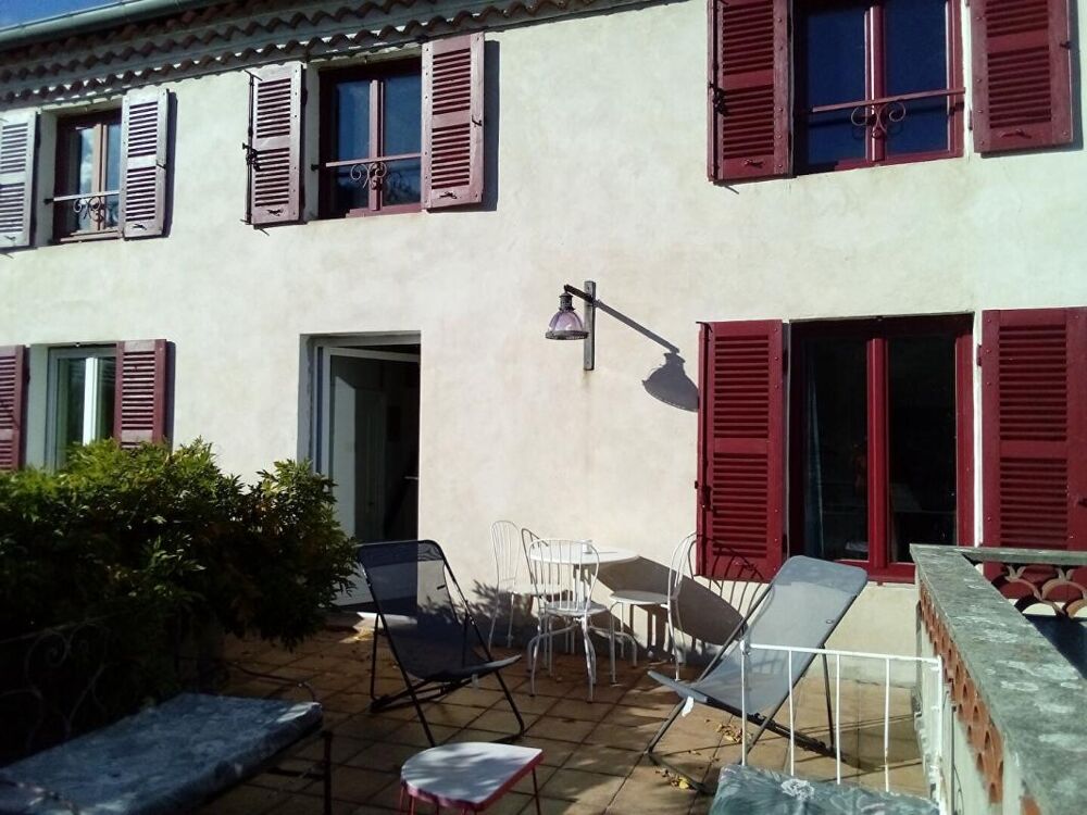 BOURG ARGENTAL 42220 Maison de village 188 m² habitables 7 chambres sur 381 m² de terrain avec une activité de gite opérationnel