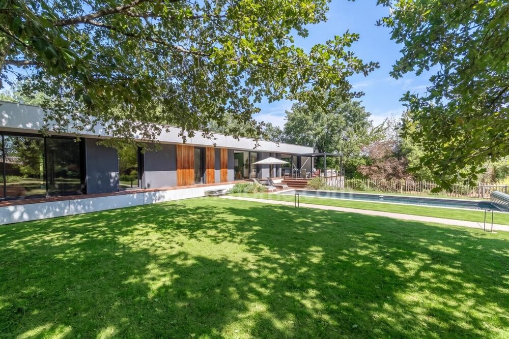Maison 5 pièces 185 m², terrain 2500 m²