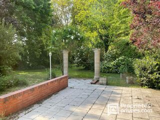  Maison  vendre 9 pices 253 m