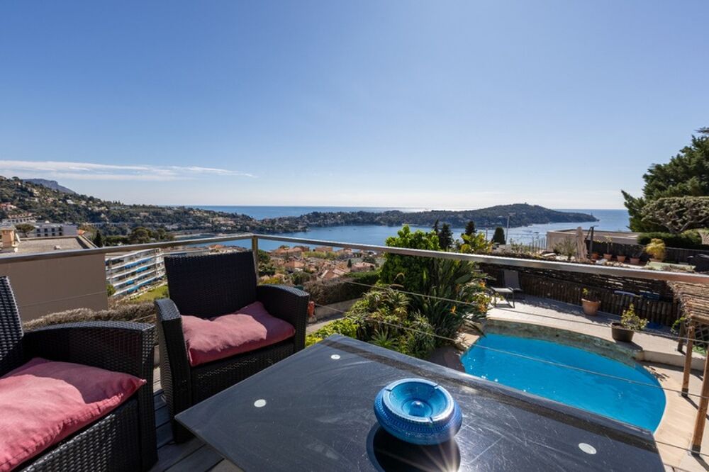 Appartement bas de villa à vendre 4 pièces VILLEFRANCHE SUR MER (06)vue exceptionnelle piscine privée jardin terrasse garage