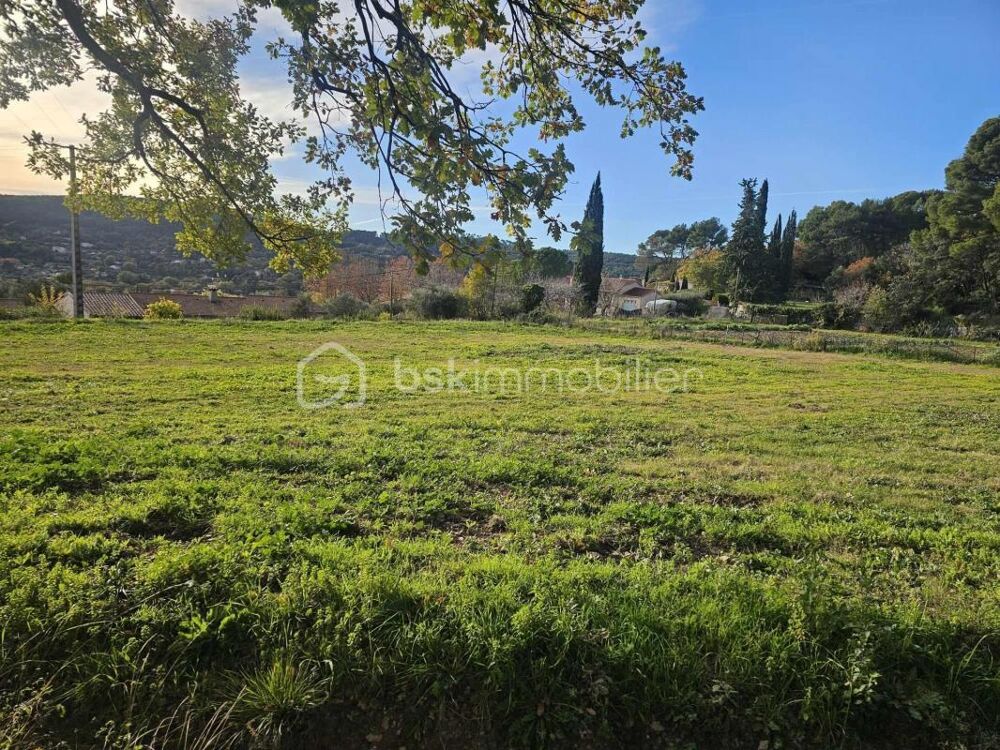Vente Terrain A DRAGUIGNAN (VAR) - TERRAIN CONSTRUCTIBLE - SEMI VIABILISE - PLAT - LIBRE CONSTRUCTEUR  *** SOUS COMPROMIS *** Draguignan