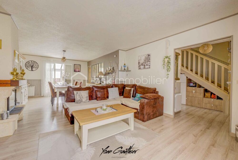 Belle maison familiale de 130 m²  4 chambres  Suite parentale  Véranda de 20 m²  Jardin paysagé de 500 m²
