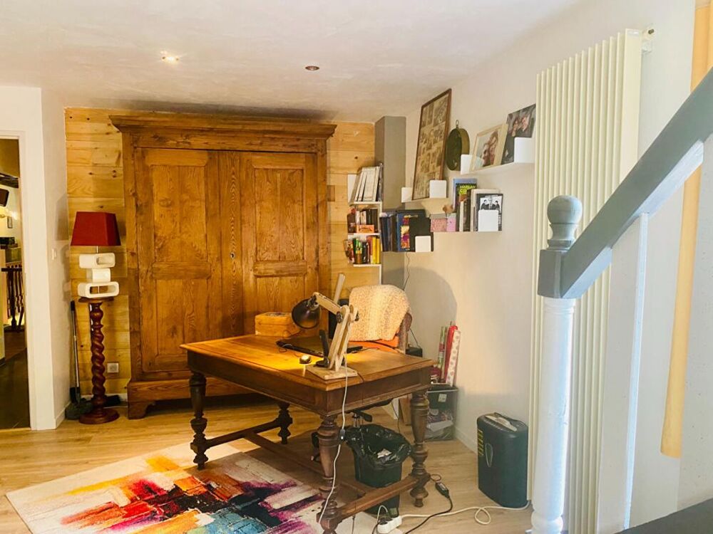à vendre  Propriété/château Saint-Amour (39160)