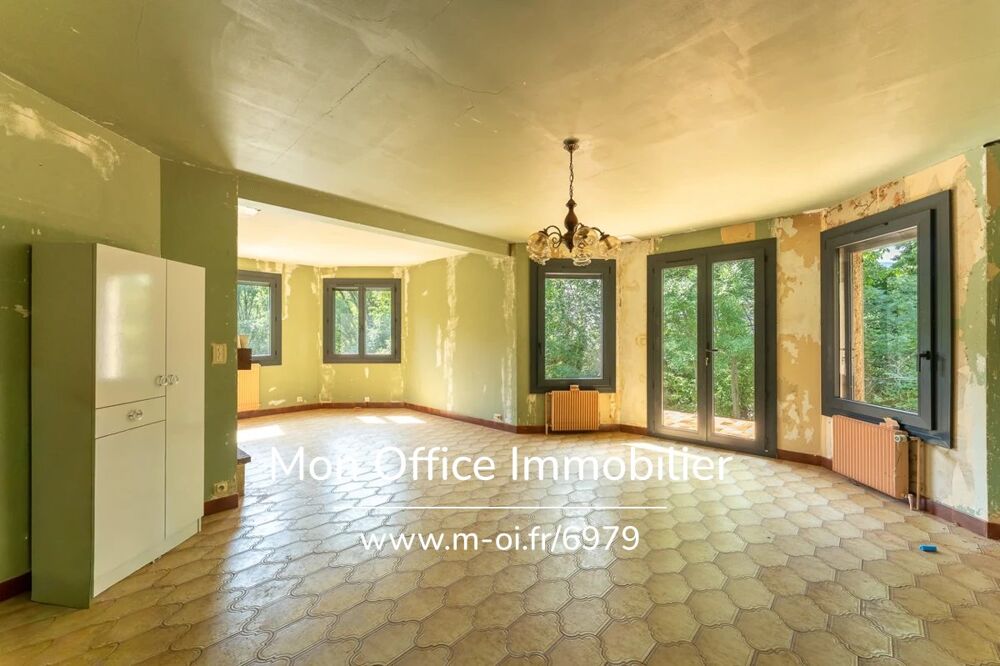 Vente Maison Référence : 6979-MBE - Maison 230m² à rénover - proche du centre ville Embrun