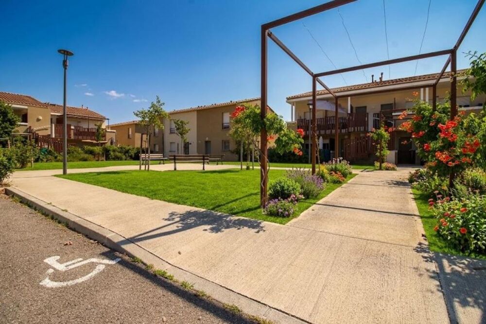 Vente Maison ROBION (84440) – Rare à la vente : Maison de plain-pied avec jardin, terrasse et 2 parkings au cœur du Luberon - 235.000 € Robion