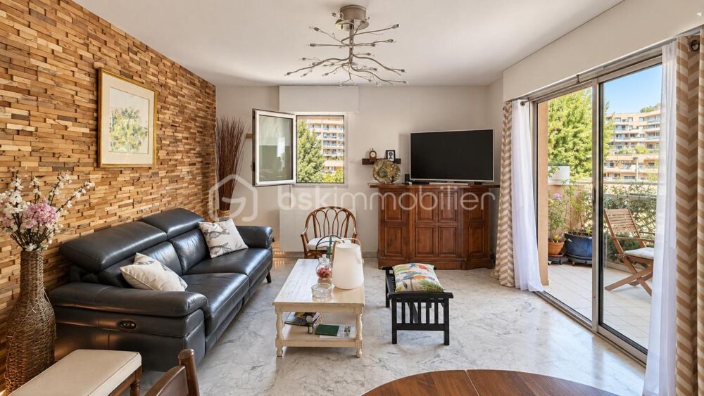 Vente Appartement NICE OUEST - APPARTEMENT 4 PIÈCES – 3 CHAMBRES – TERRASSE – GARAGE – PISCINE Nice
