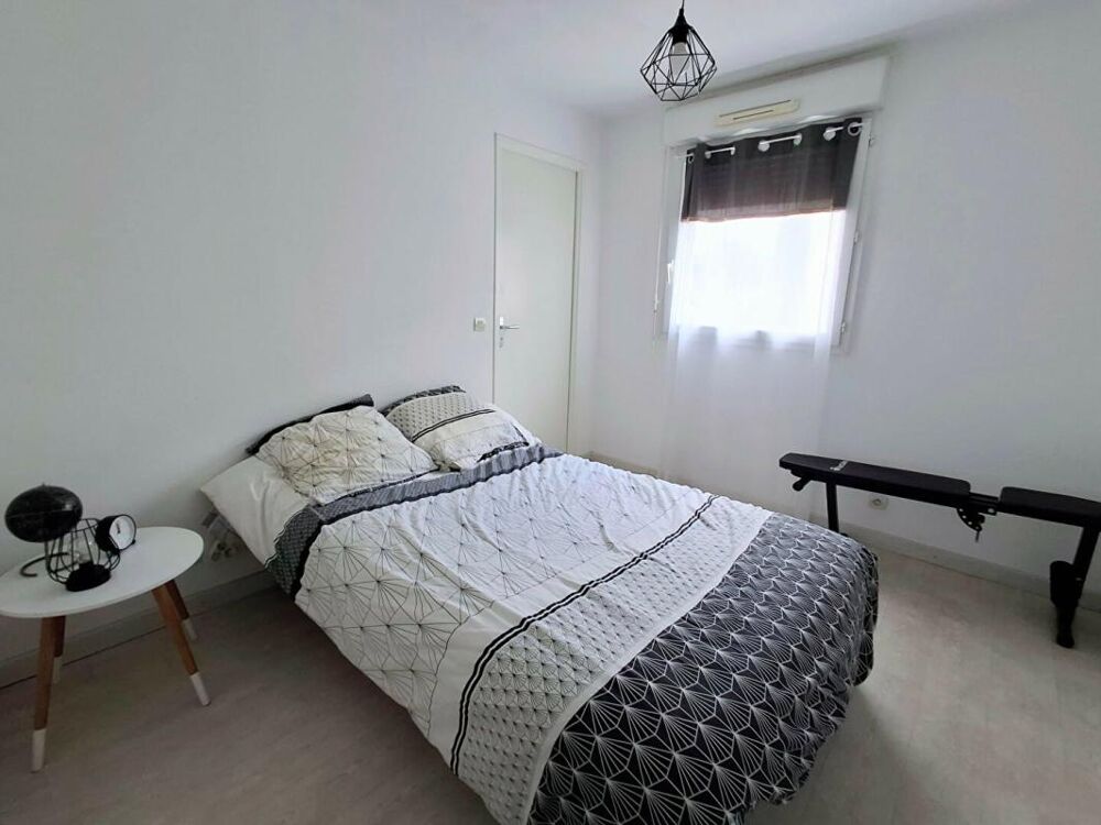 Vente Appartement T2 avec balcon, parking privatif et piscine - À 5 mn du Campus Talence