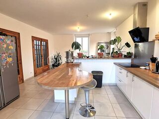  Propri�t�/ch�teau � vendre 6 pi�ces 145 m�