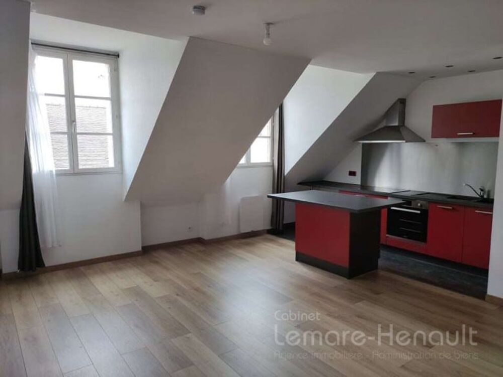 Bel appartement F3, coeur de ville avec parking