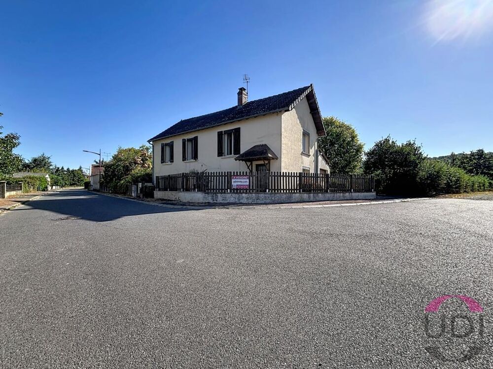 Saint-Victor  Maison avec sous-sol complet, Deux chambres, Garage et Dépendances