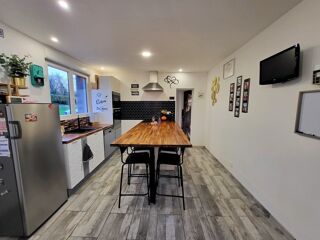  Maison � vendre 15 + pi�ces 330 m�