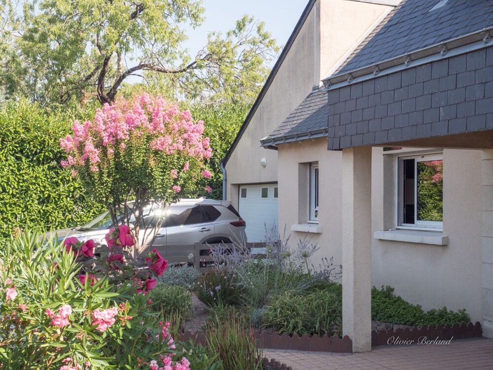 Saumur Château  Maison contemporaine 220 m²  Jardin 997 m²  Coup de coeur familial