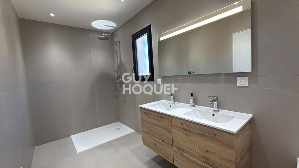 à vendre  Propriété/château L'Isle-sur-la-Sorgue (84800)