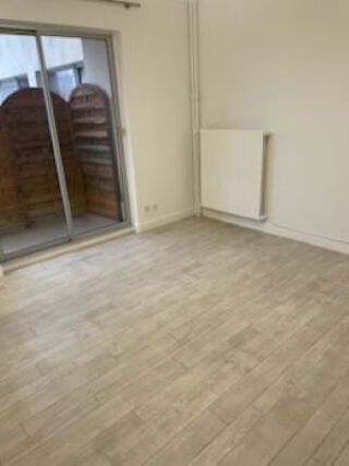  Appartement à louer 1 pièce 19 m²