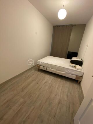  Immeuble � vendre 12 pi�ces 265 m�