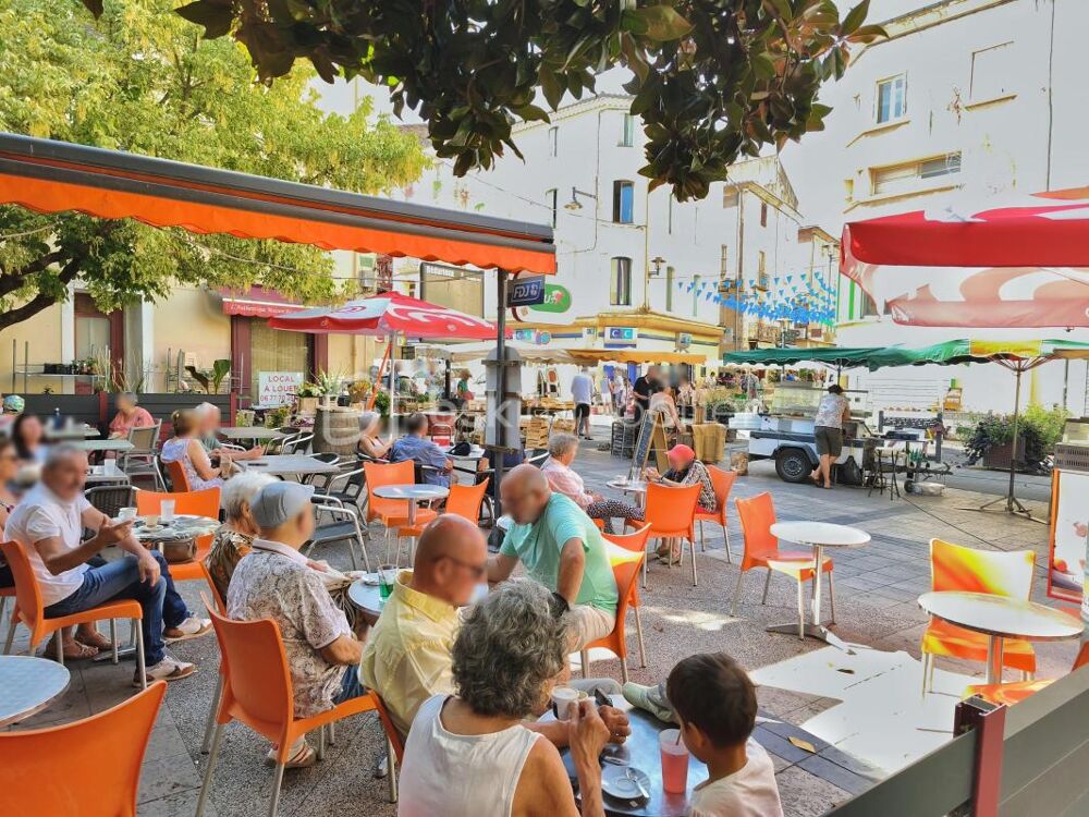   Fond de commerce - 165.000€ HAI - Emplacement N°1 