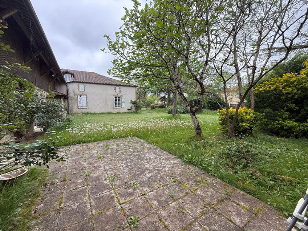 AIRE SUR L'ADOUR (40) Opportunité rare : Corps de ferme à réhabiliter avec fort potentiel investisseur