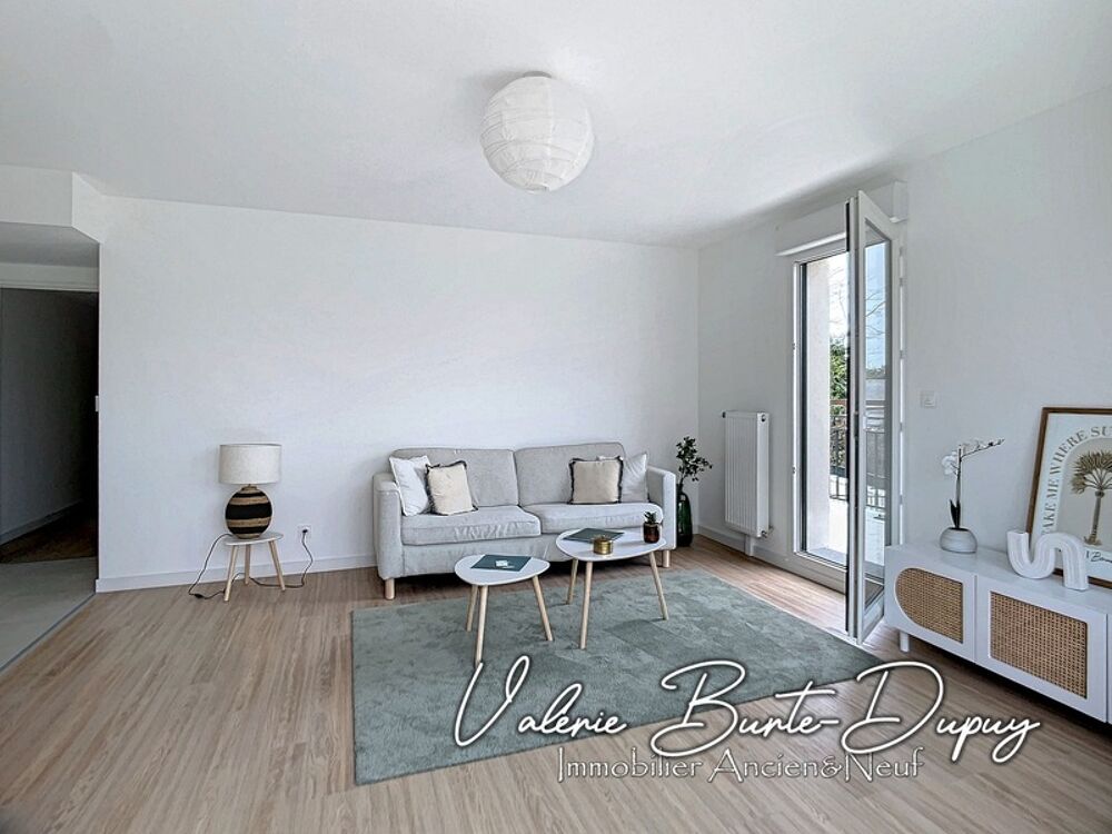 Vente Appartement Appartement à vendre 4 pièces 80,35m2 3 chambres terrasse et stationnement ORLEANS St Marc Orleans