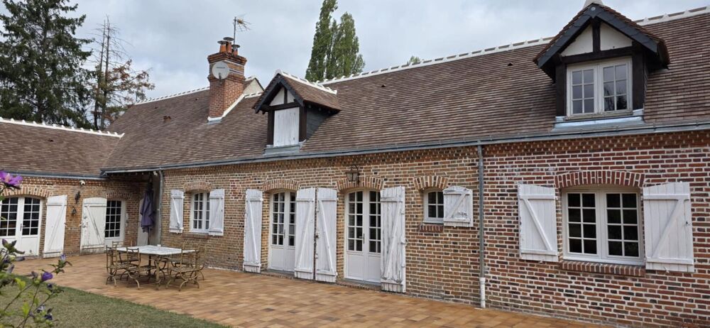 Propriété d'exception en Sologne - Longère de 292m² avec piscine intérieure sur 7,8 hectares
