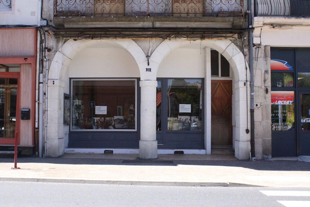 Vente Immeuble Ensemble immobilier avec plus de 830 m² exploitables. Fort potentiel de rentabilité Langogne
