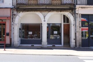  Immeuble à vendre 15 + pièces 290 m²