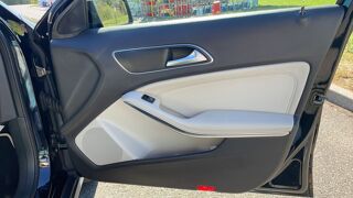 Classe GLA 200 d 136 7G-DCT Sensation - Automatique 2017 occasion 03270 Saint Yorre