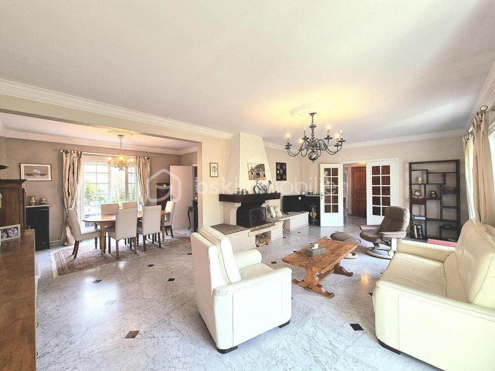 à vendre  Propriété/château Saint-Maur-des-Fossés (94100)