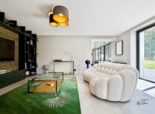 Vente Villa Villa d'architecte rénovée–20 min de Paris-face au parc du Château–Prestations haut de gamme - Luxe & Prestige Bussy saint georges