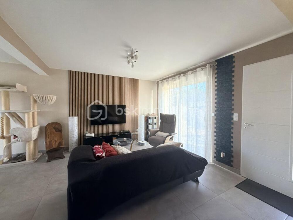 Vente Maison Pavillon récent d'environ 120 m², édifié sur un terrain clos de 459 m² sans vis-à-vis Olivet