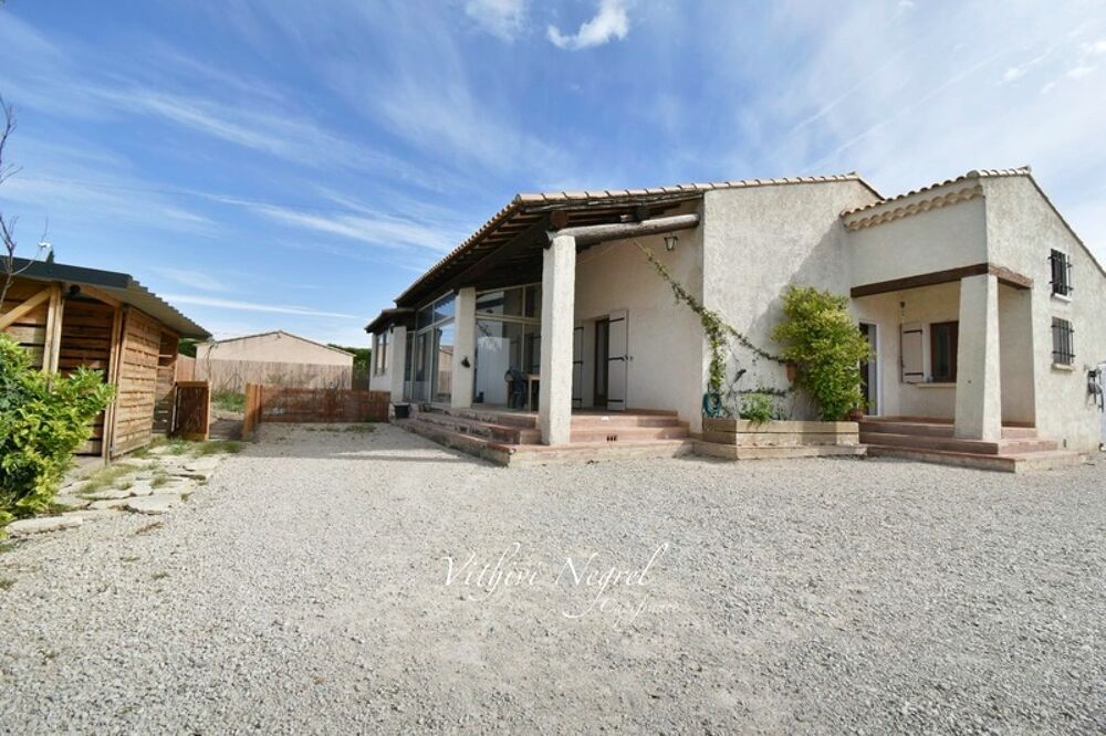 Maison à vendre 5 pièces MOURIES (13)