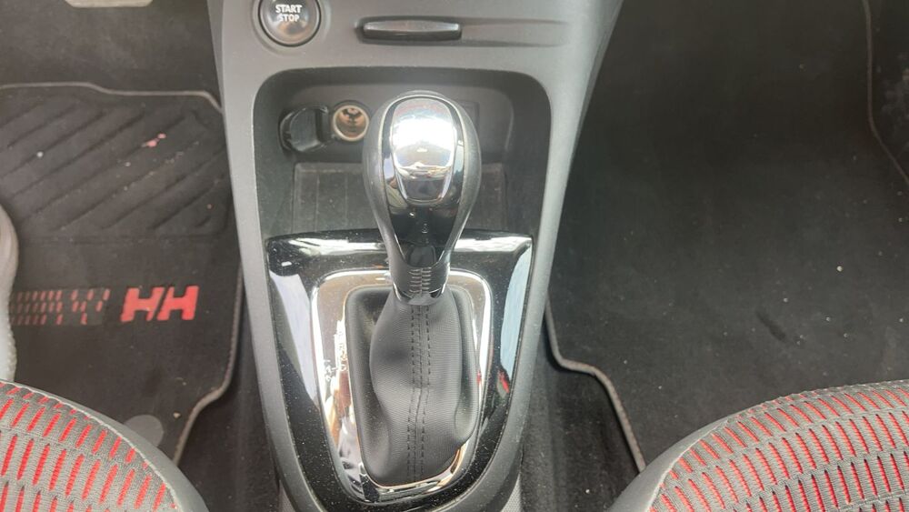 Captur 1.5 dCi 90 EDC6 Helly Hansen 2015 occasion 77160 Saint Hilliers