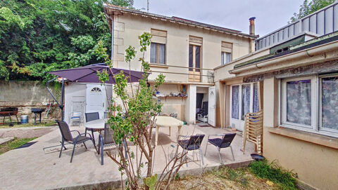 Dpt Gard (30), à vendre  maison P5 avec dépendances - Terrain de 789  m² 398000 Nmes (30000)