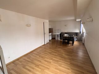  Appartement à louer 2 pièces 33 m²