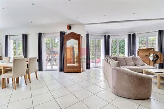  Maison � vendre 10 pi�ces 250 m�