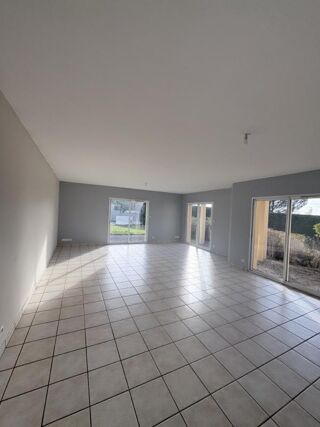 Location Villa Villa T5 131 m² habitables, sur terrain 1200 m² Saint bonnet les oules