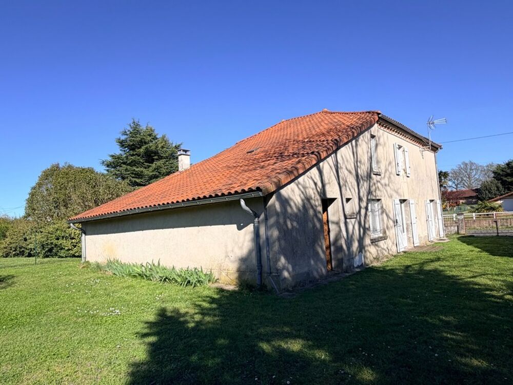 Maison 6 pièces (194M2 habitable) avec terrain divisible et garage aménageable dans la centre de GABARRET (40)
