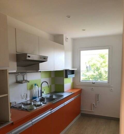  Appartement � louer 3 pi�ces 68 m� Villejuif