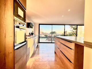  Villa  vendre 6 pices 165 m